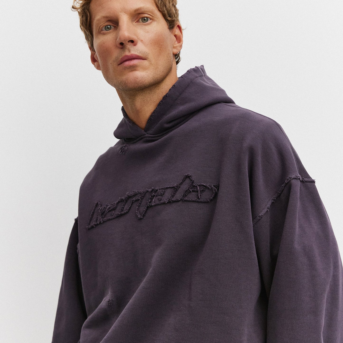 Karjala Distresed Hoodie, Blueberry